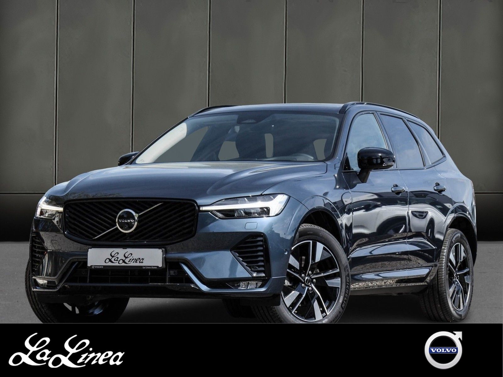 Volvo XC60 B5 Aut. Plus Dark AWD Navi*PDC*LED