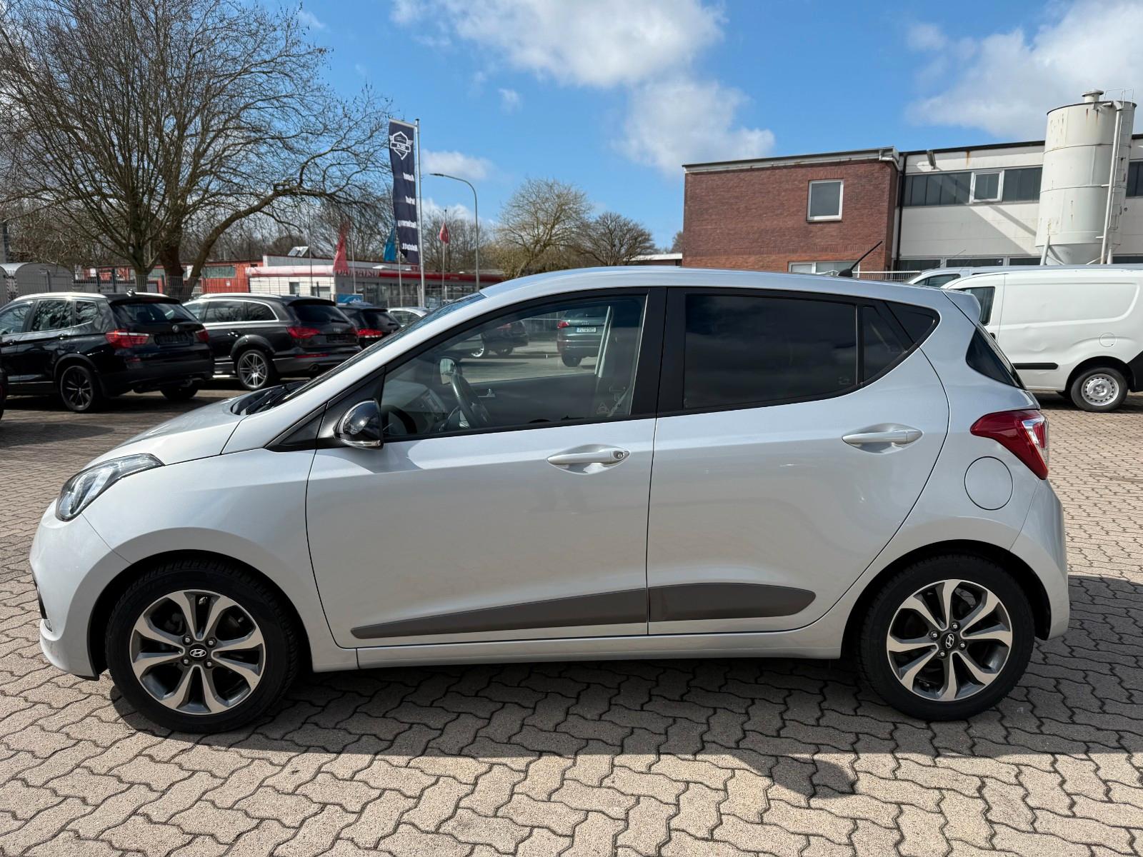 Hyundai i10 FIFA World Cup Edition PDC/KLIMA/LED