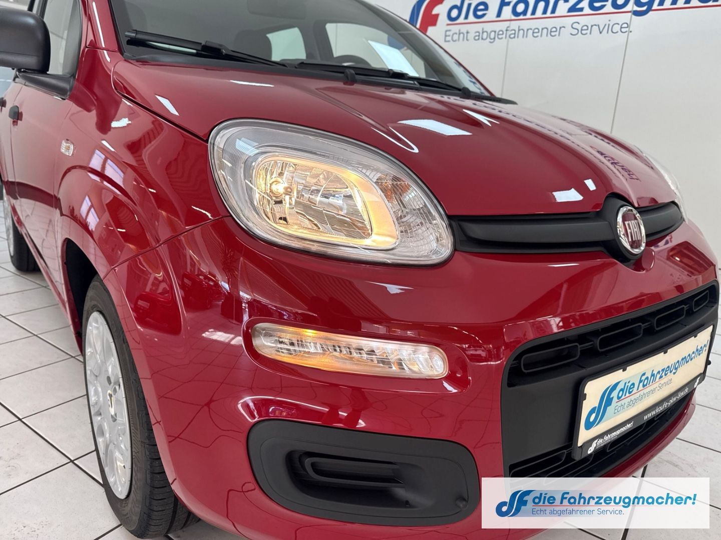 Fahrzeugabbildung Fiat Pandina Hybrid Icon Tempomat Digitales Cockpit D