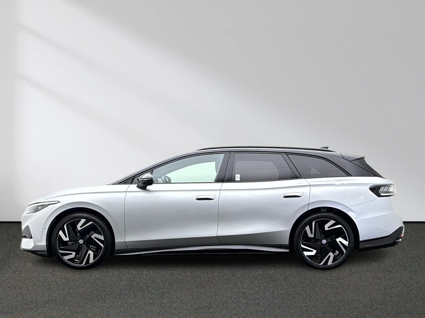 Volkswagen ID.7 Tourer Pro S AHK Matrix Pano HuD 360°Kam