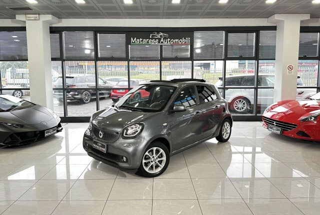 Smart ForFour 0.9cc 90cv Automatica Tetto Sensor