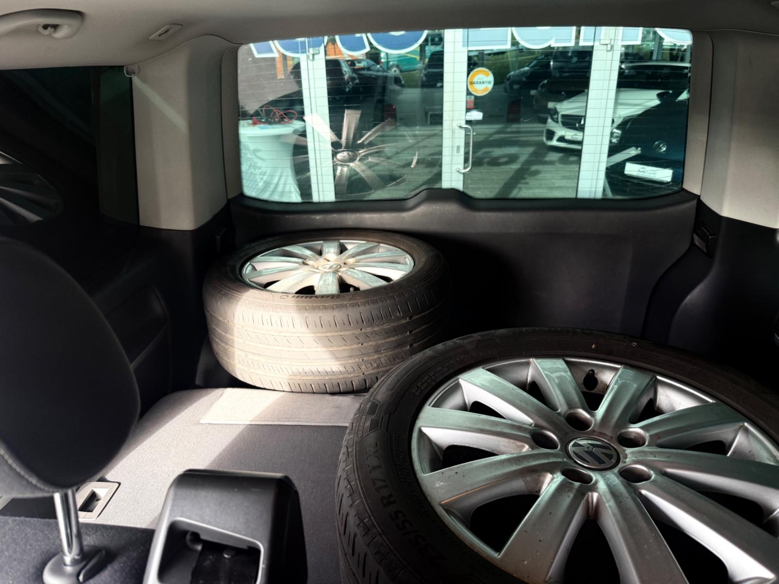 VOLKSWAGEN T5 MULTIVAN 2.0 TDI 179CH - GPS - CHAUFFAGE STATIONNAIRE - BVM - ATTELAGE - 161.400 KMS