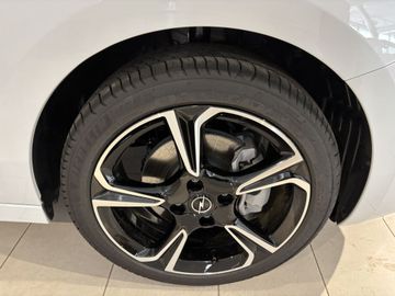 Fotografie 4 des Opel Corsa 1.2 Direct Injection Turbo GS (F)