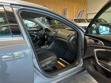 Opel Insignia A Sports Tourer Innovation *BiXenon*