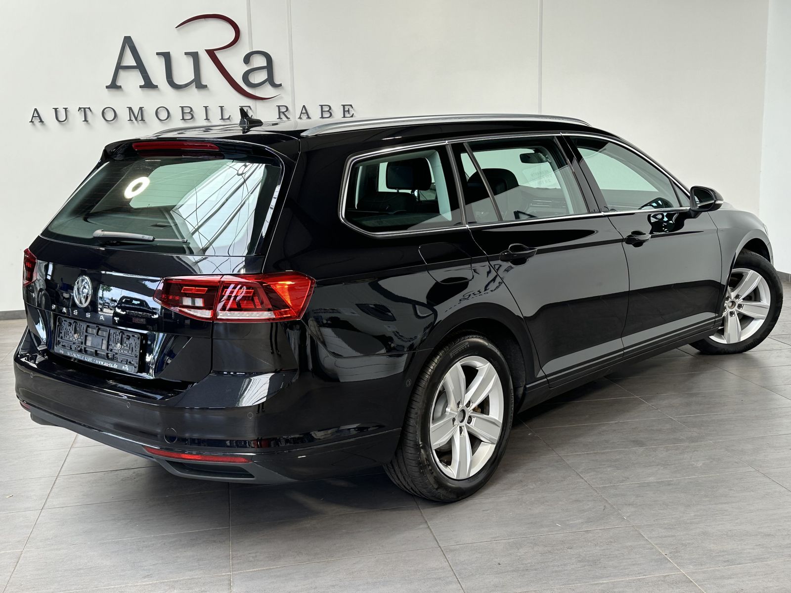Fahrzeugabbildung Volkswagen Passat Variant 2.0 TDI DSG Business NAV+LED+ACC