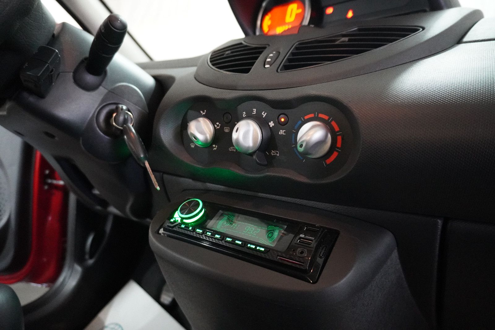 RENAULT Twingo Expression Klima Servo ABS Facelift Tüv