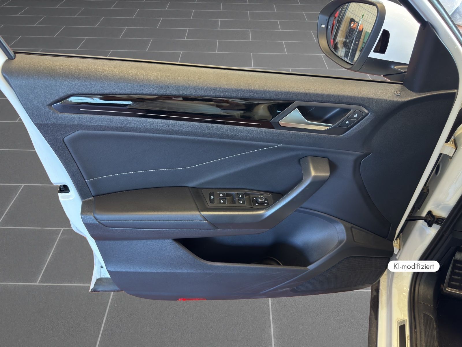 Volkswagen T-Roc - Bild 14