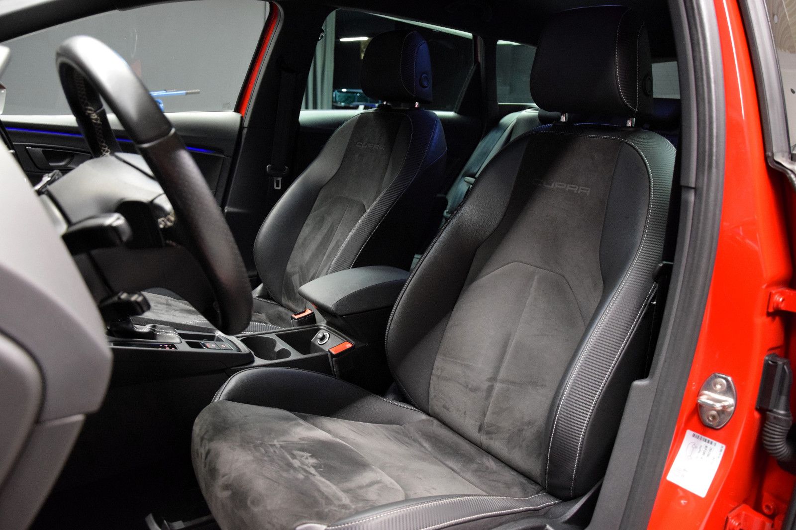 Fahrzeugabbildung SEAT Leon ST Cupra 300 4Drive ACC Beats Alca. Virtual