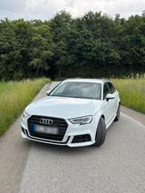 Audi A3 8V S line, 1.6 TDI S Tronic - Audi A3: V6