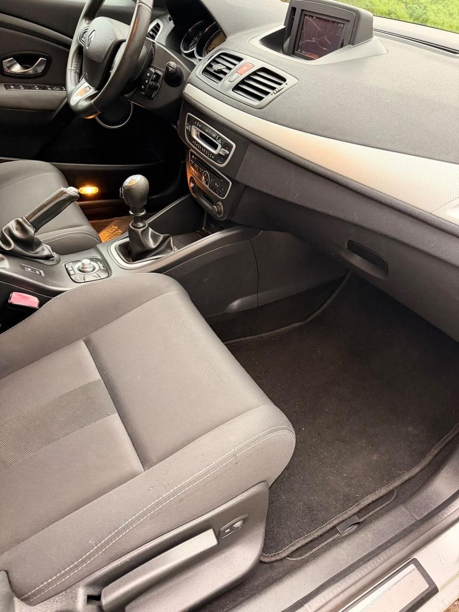 Renault Megane 2010 — photo 5