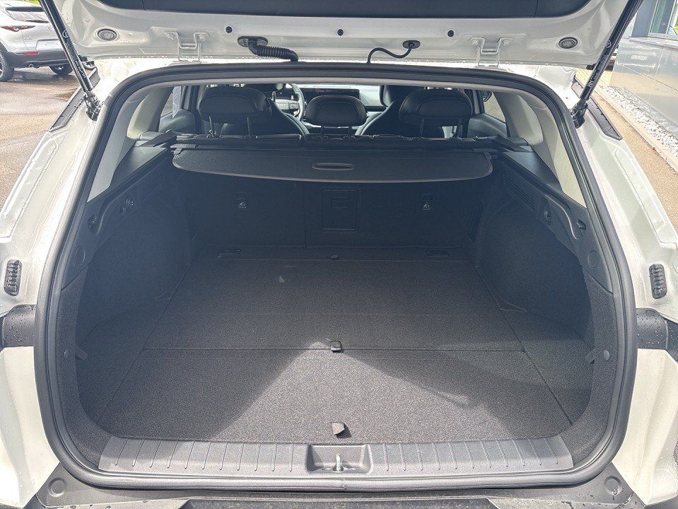 KIA K4 SW 1.6T 150 DCT VIS KOM+PRIVACY KIA K4 SW 1.6T 150 DCT VIS KOM+PRIVACY