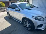Mercedes-Benz GLE 350 d 4MATIC - - Mercedes-Benz GLE 350: Coupé