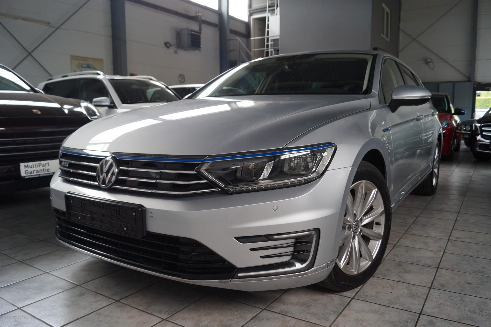 Volkswagen Passat Variant GTE Highline*1.Hand*LED*