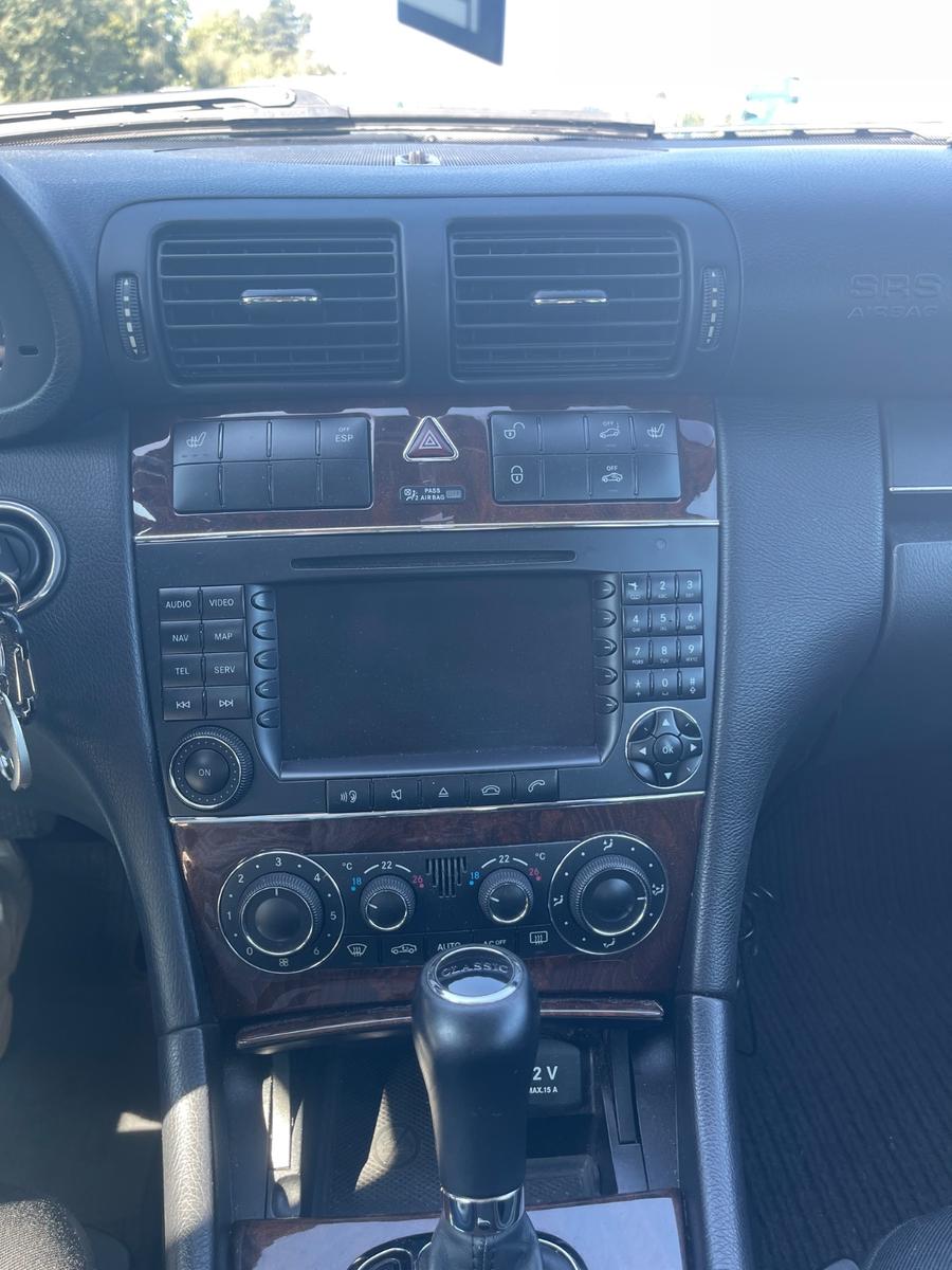 Mercedes-Benz C180 2005 — photo 10