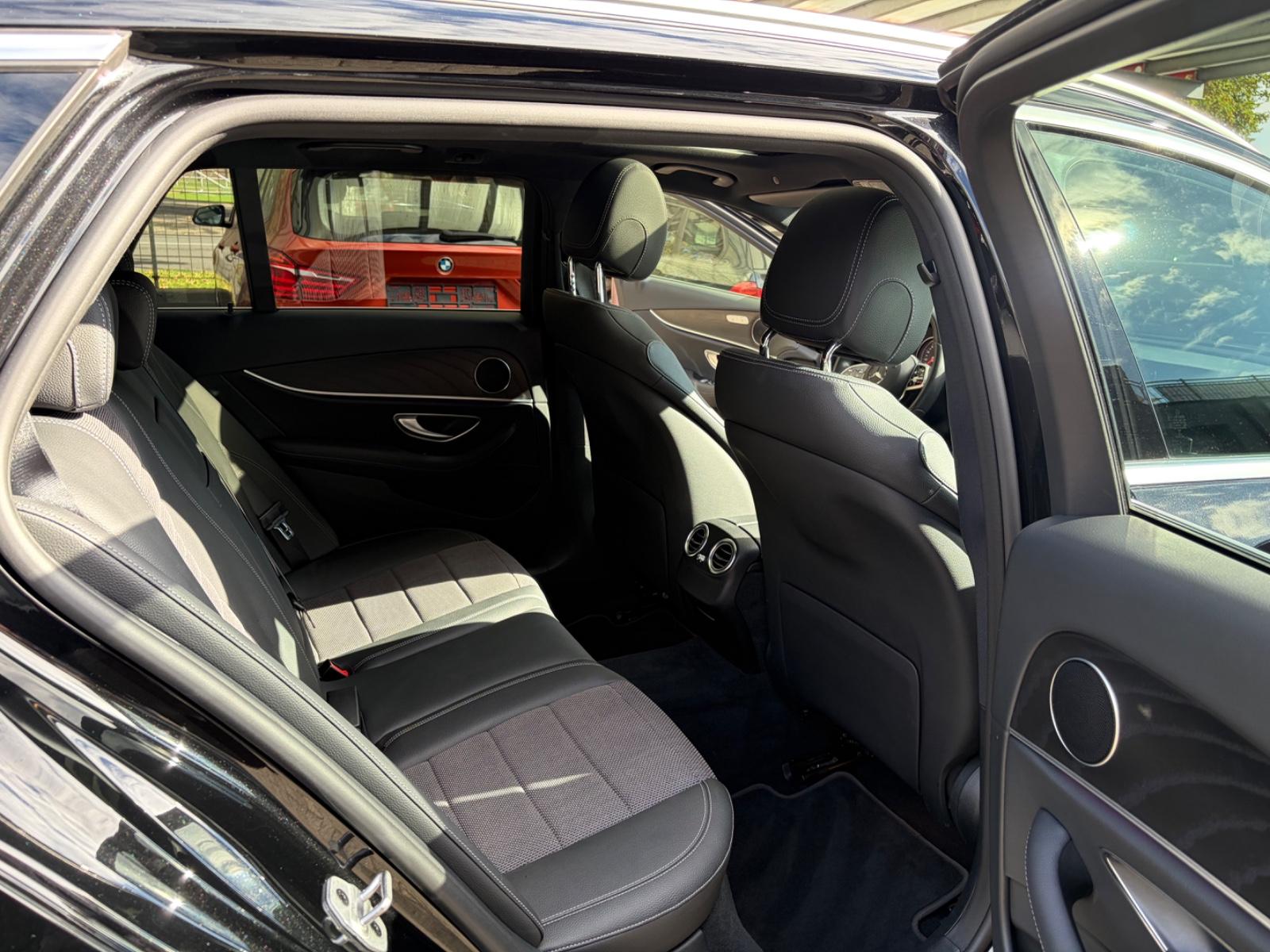Mercedes-Benz E 300 d T 9G Avantgarde|NAVI|LED|KAM|AHK|Sport