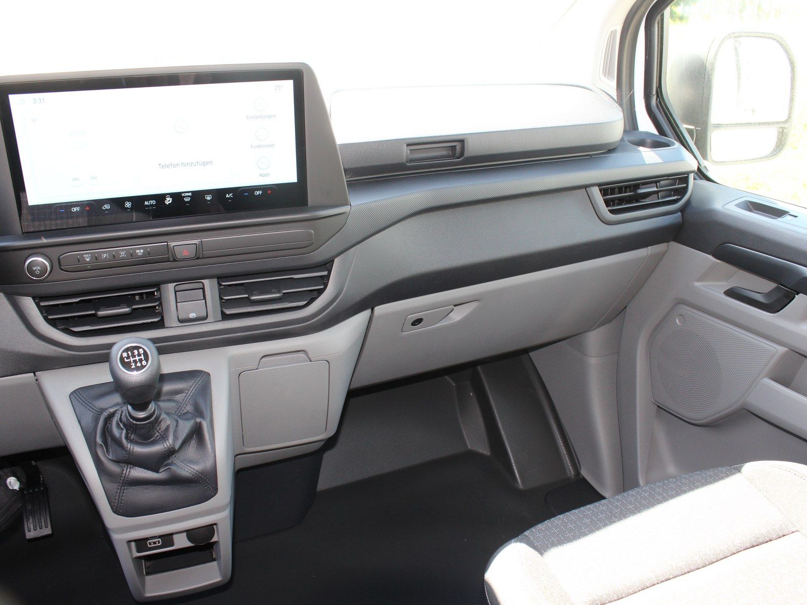 Fahrzeugabbildung Ford Transit Custom 320 L1 FWD Trend