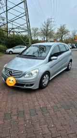 Mercedes-Benz Mercedes B Klasse Automatik TÜV neu - Mercedes-Benz B 170 in Duisburg