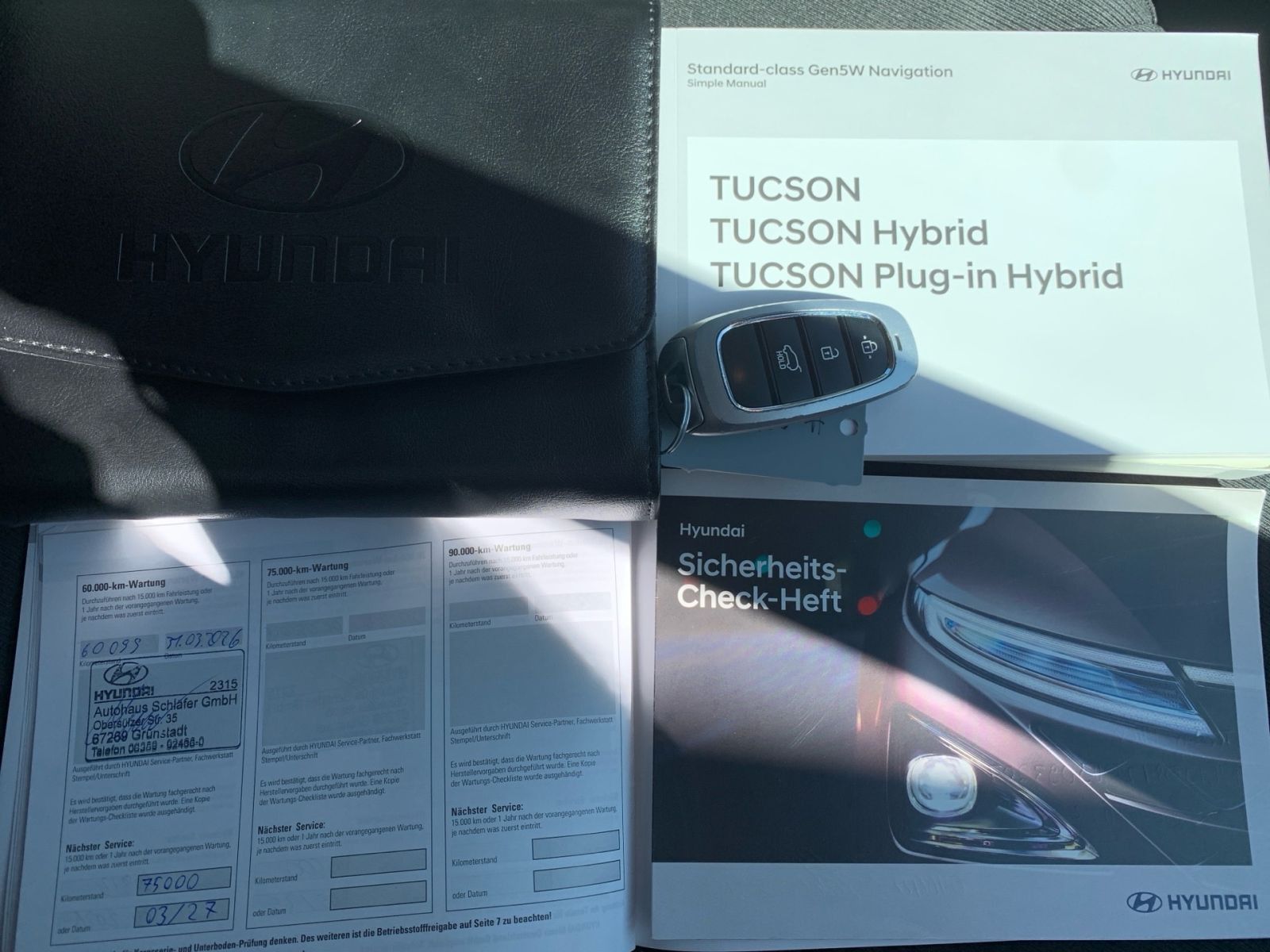 Fahrzeugabbildung Hyundai TUCSON 1.6 T-GDI Trend Plug-In Hybrid 4WD el.HK
