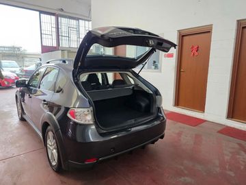 Subaru Impreza - 12