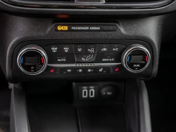 Ford Focus 1.0 ST-Line Fahrerassistenz-Paket Kamera