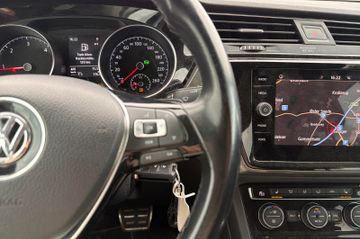Volkswagen Touran - 9