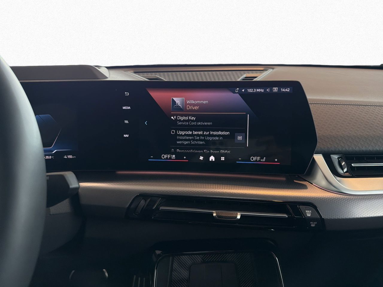 BMW iX2 - Bild 19