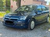 Opel Astra H 1,6 Benzin Sport - Opel Astra aus 2007: Sport