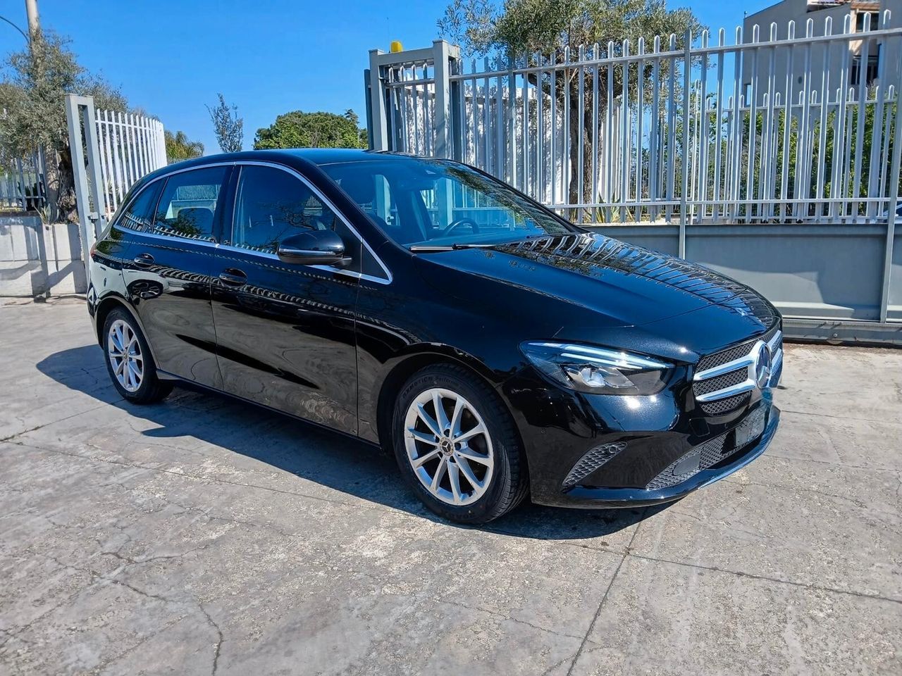 MERCEDES-BENZ Mercedes-benz B 180 d Automatic Progressive Adva