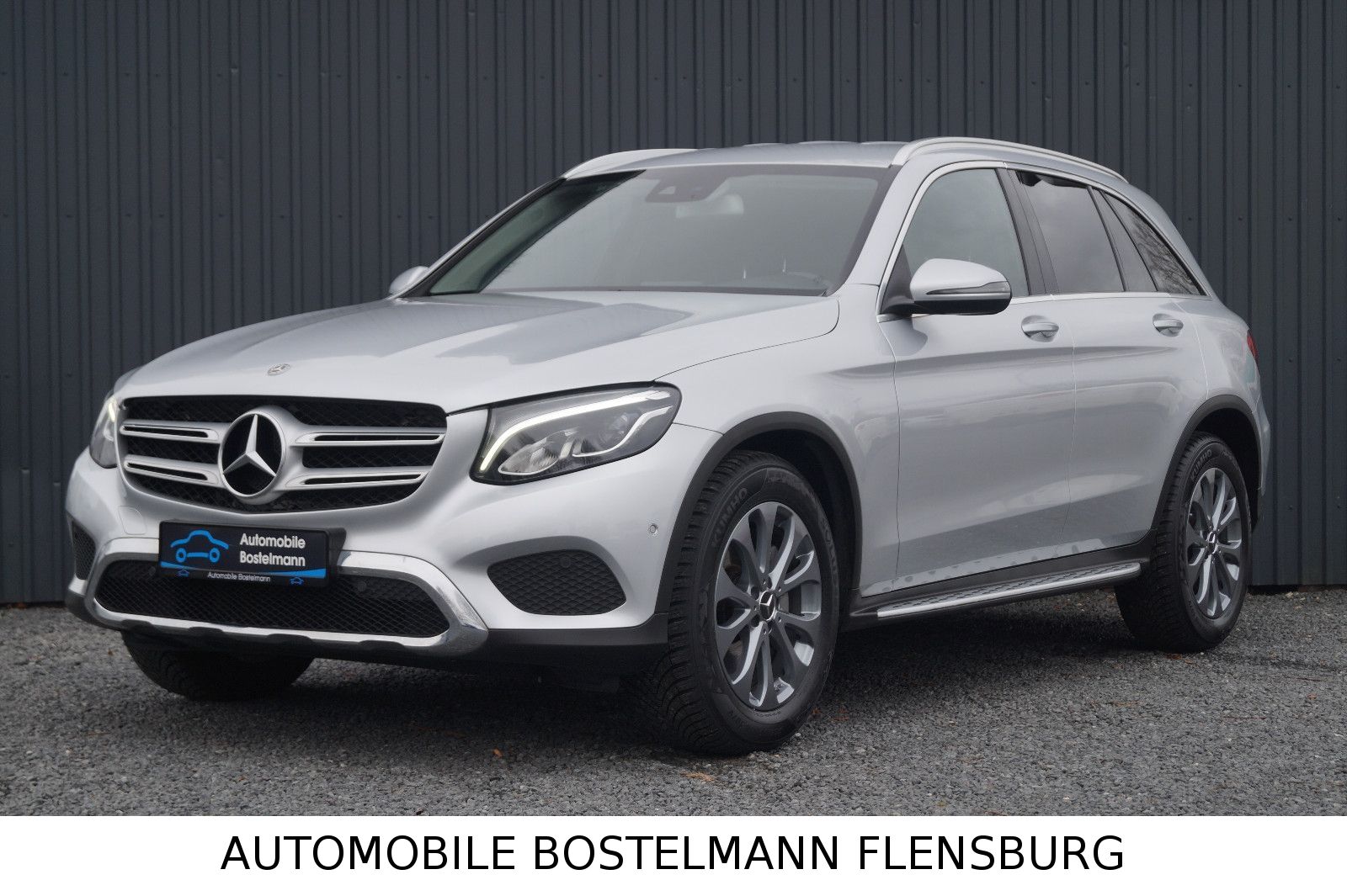 MERCEDES-BENZ GLC 220 d 4Matic AHK/NAVIGATION/LEDER/PDC/LED