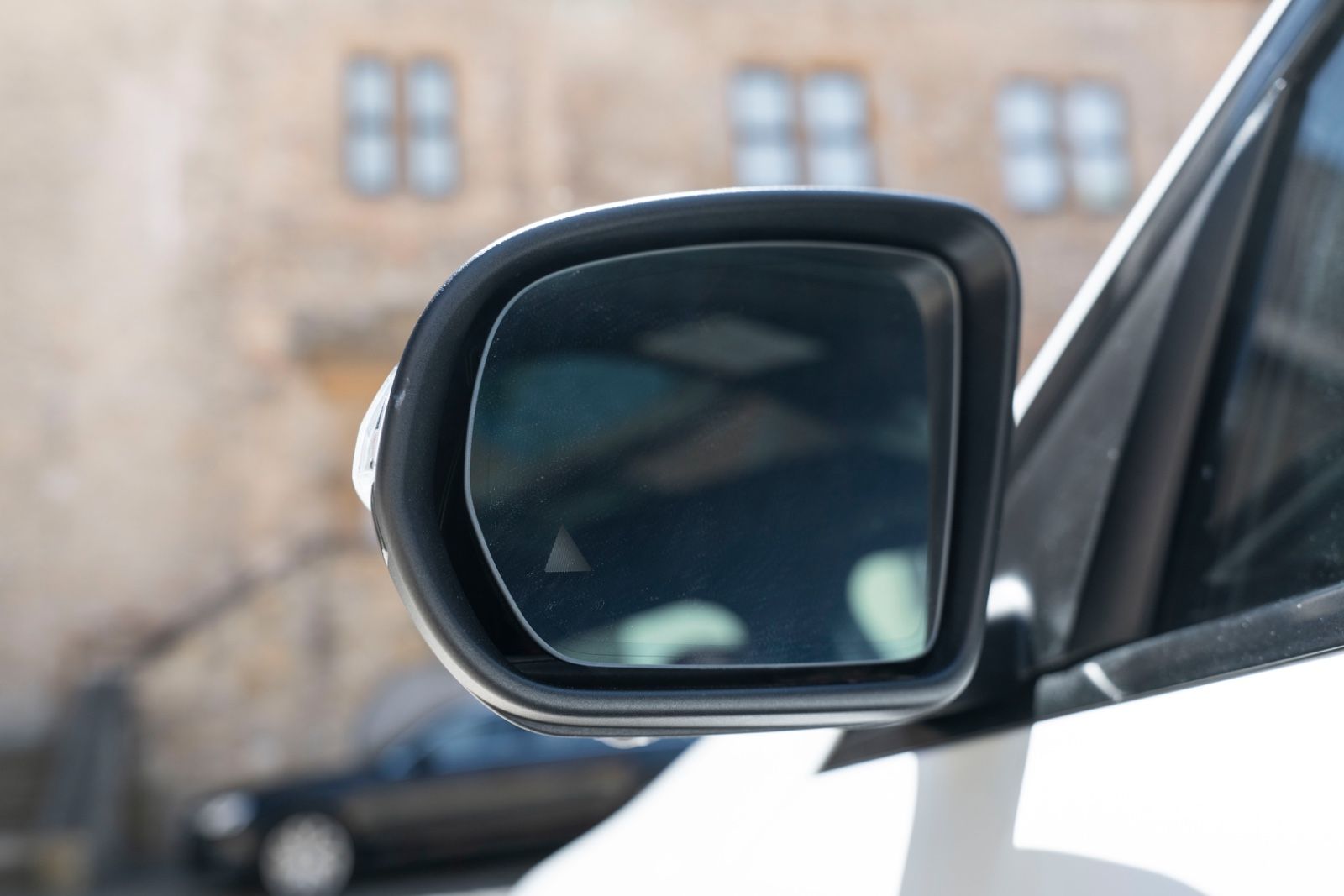 Fahrzeugabbildung Mercedes-Benz GLC 300 AMG-LINE BURMESTER LED 360° SHZ PANO