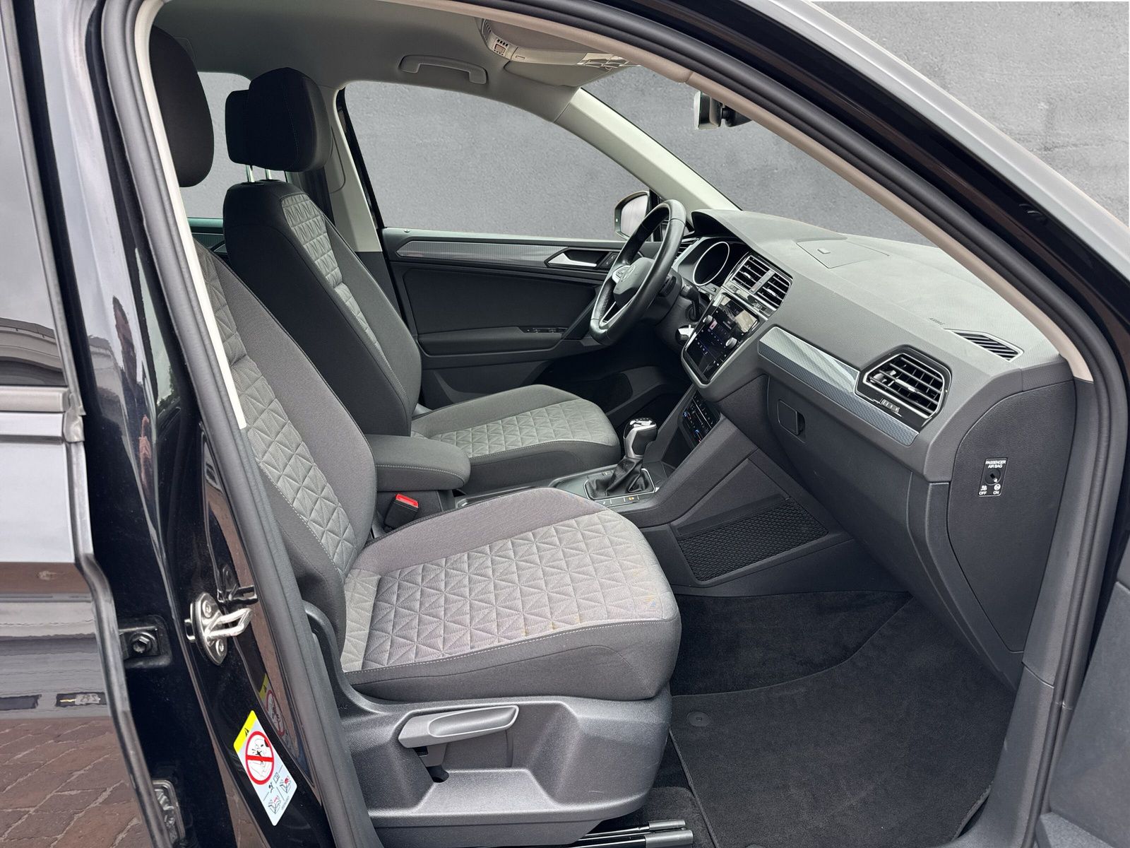 Fahrzeugabbildung Volkswagen Tiguan 2.0 TDI Life SHZ
