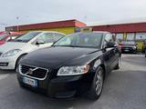 Volvo VOLVO V50 D2 R-design - gebrauchte Volvo V50 aus dem Jahr 2010