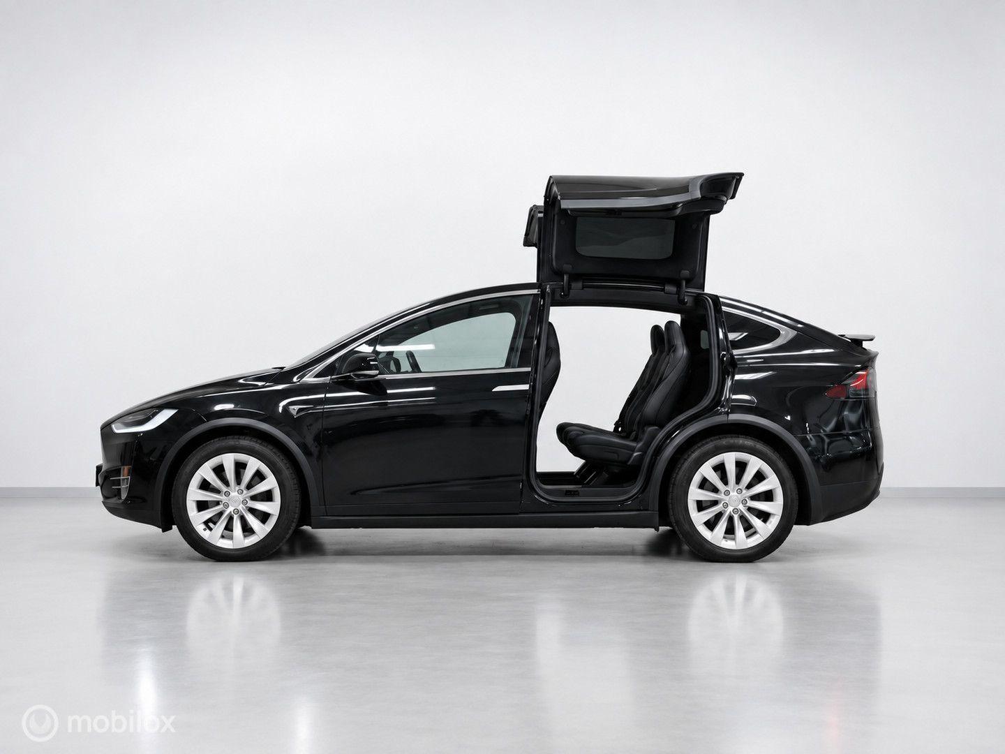 TESLA MODEL X - 75D AUTOPILOT - 333 CV - HAYON ÉLECTRIQUE - ATTELAGE