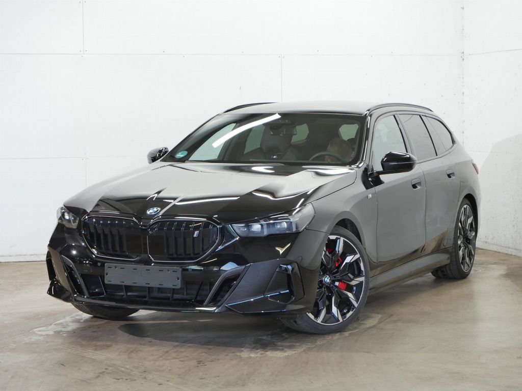 BMW i5 xDrive40 Sitzbelüftung vorn, Glasdach, Bowers