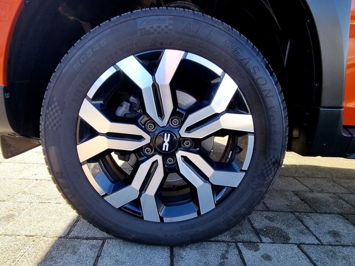 Fahrzeugabbildung Dacia Duster Journey TCe 150 EDC