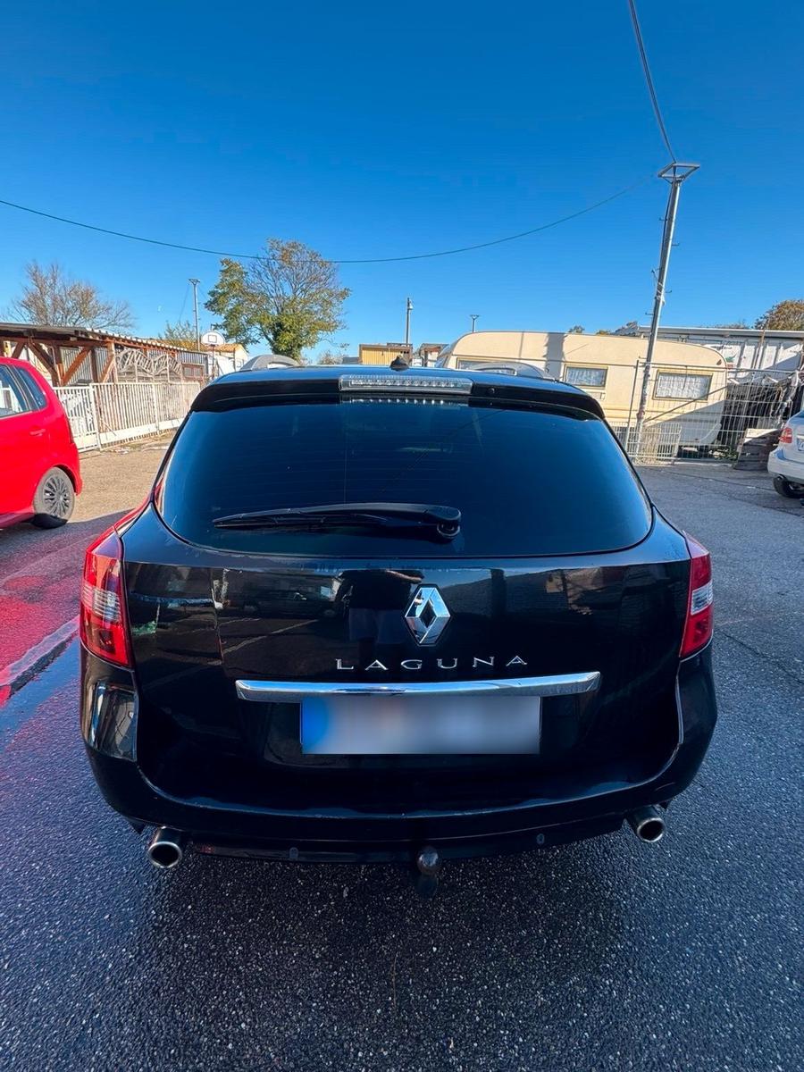 Renault Megane 2015 — салон