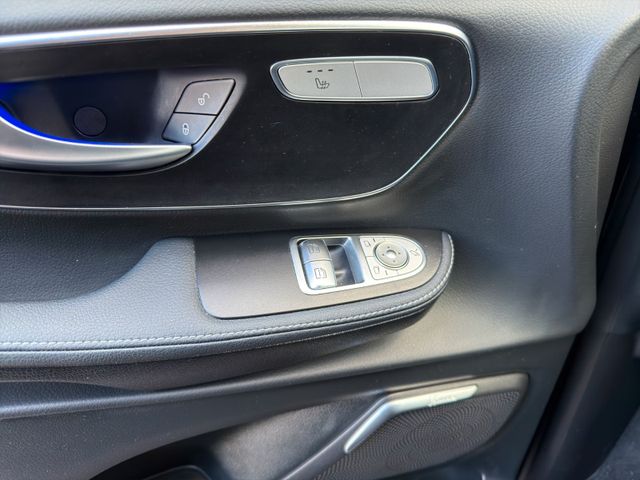 Mercedes-Benz V 220 d AVANTGARDE Lang MBUX/LEDER/DISTRONIC – Bild 16 von 20