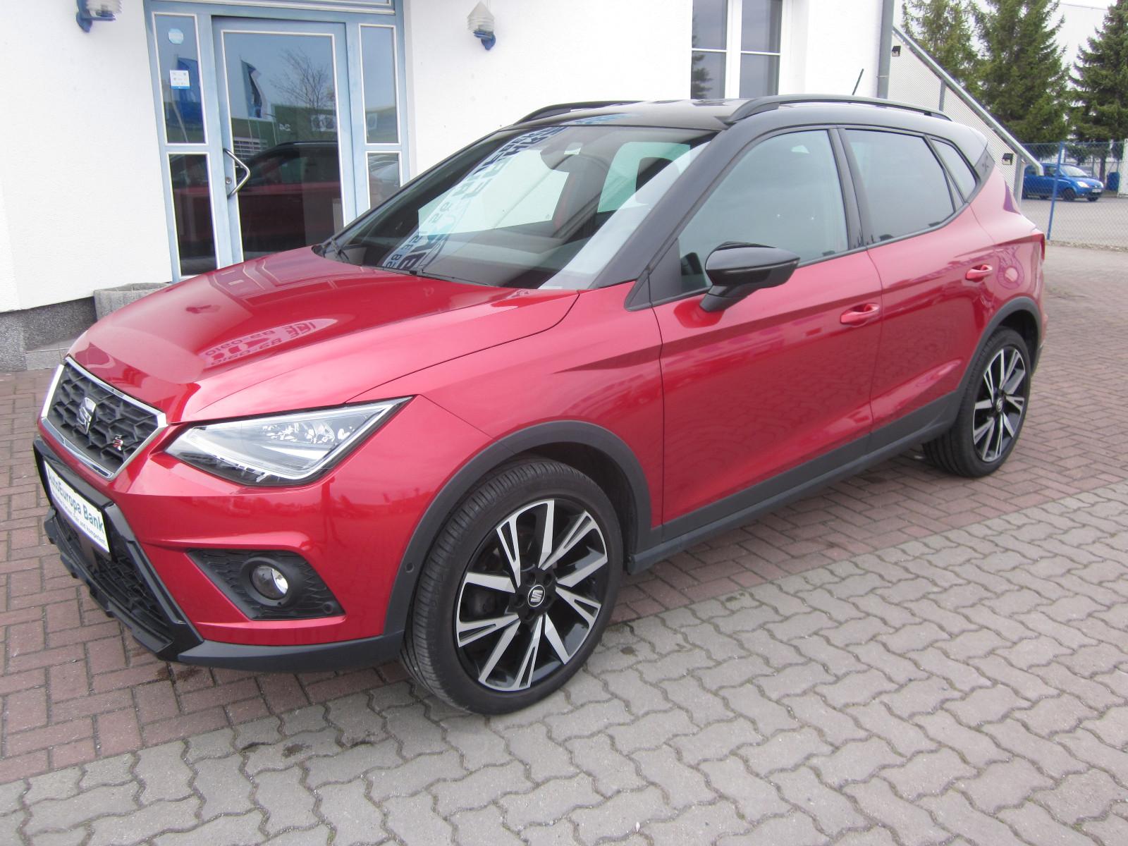 Seat Arona FR+BLACK EDITION+KAMERA+AHK+18"+NAVI