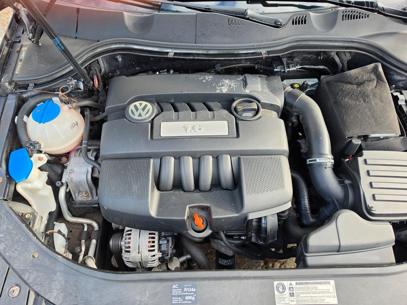 Volkswagen Passat 2009 — photo 16