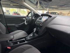 FORD Focus Titanium 1.0 EcoBoost Titanum Automatik