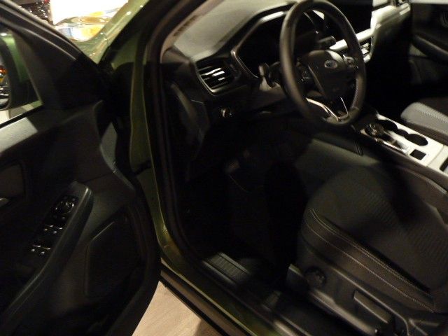 Fahrzeugabbildung Ford Kuga Hybrid Active Automatik/ FHEV