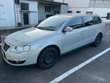 Volkswagen VW Passat 3C 2.0 blueTDI - Volkswagen Passat: Navigationssystem, 3c