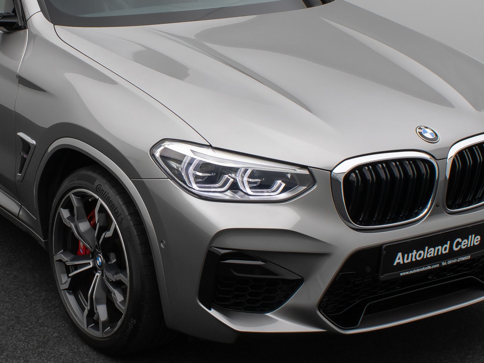 Fahrzeugabbildung BMW X4 M Panorama 360°HUD H/K TV DispKey