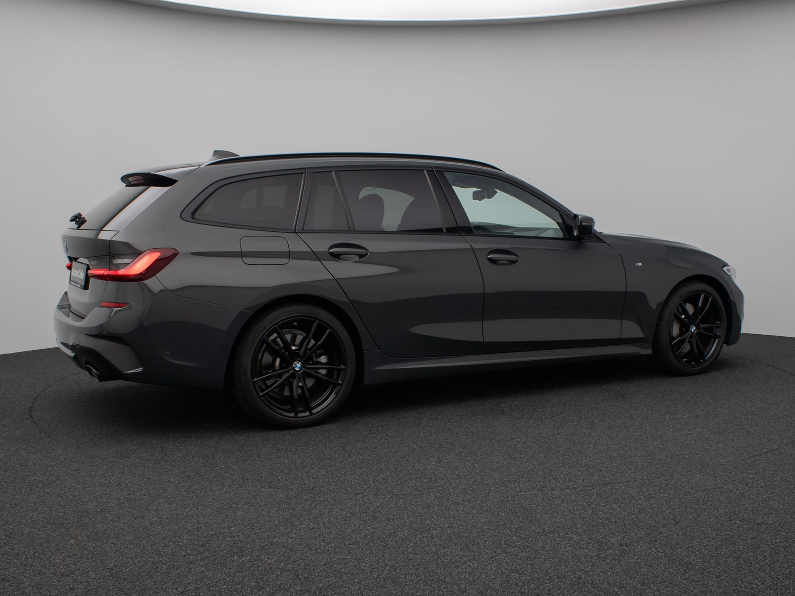 Fahrzeugabbildung BMW 330i M Sport Kamera DAB CockPitPr AHK Alarm 19"