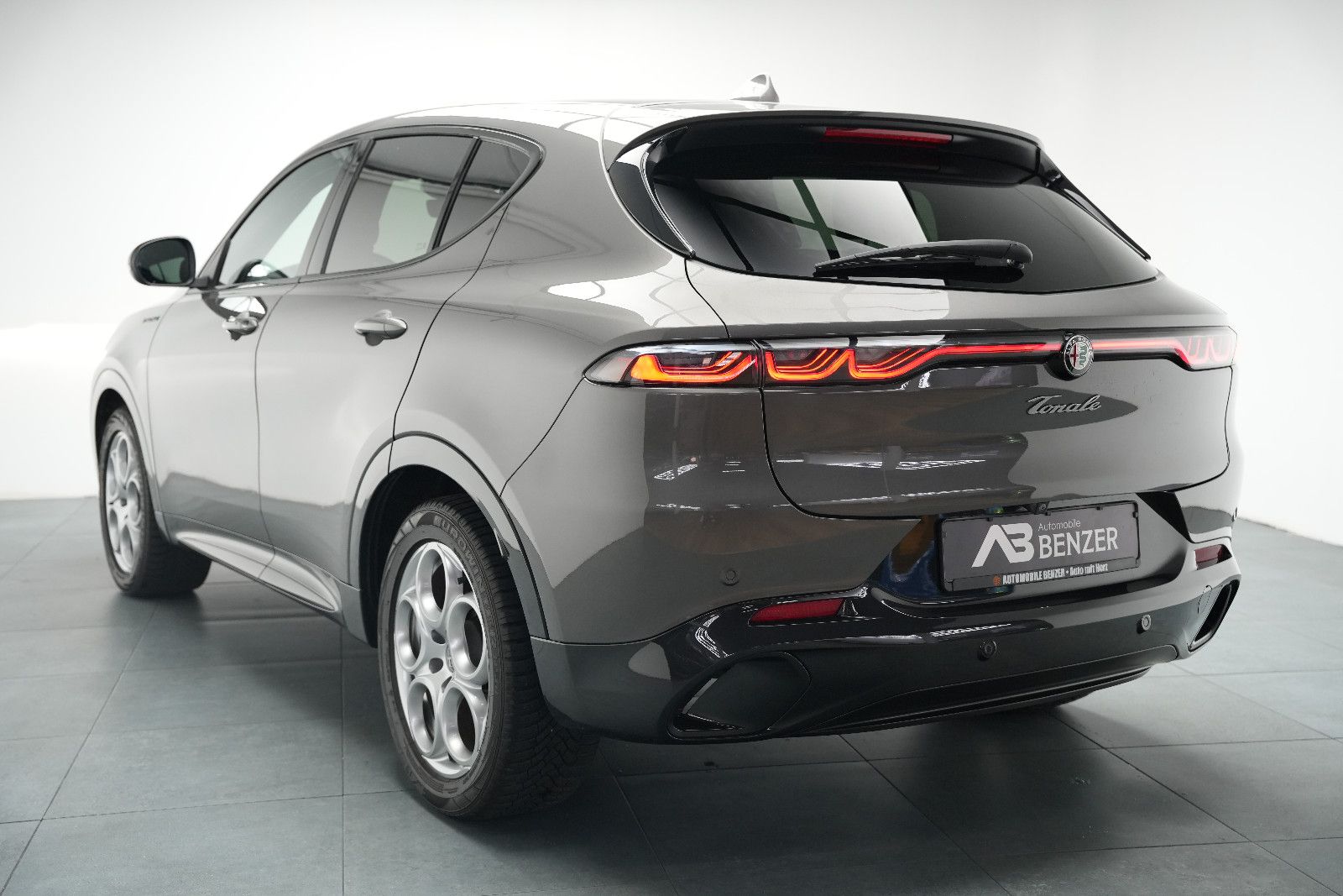 Fahrzeugabbildung Alfa Romeo Tonale Edizione Speciale *Ambiente*Kamera*ACC*