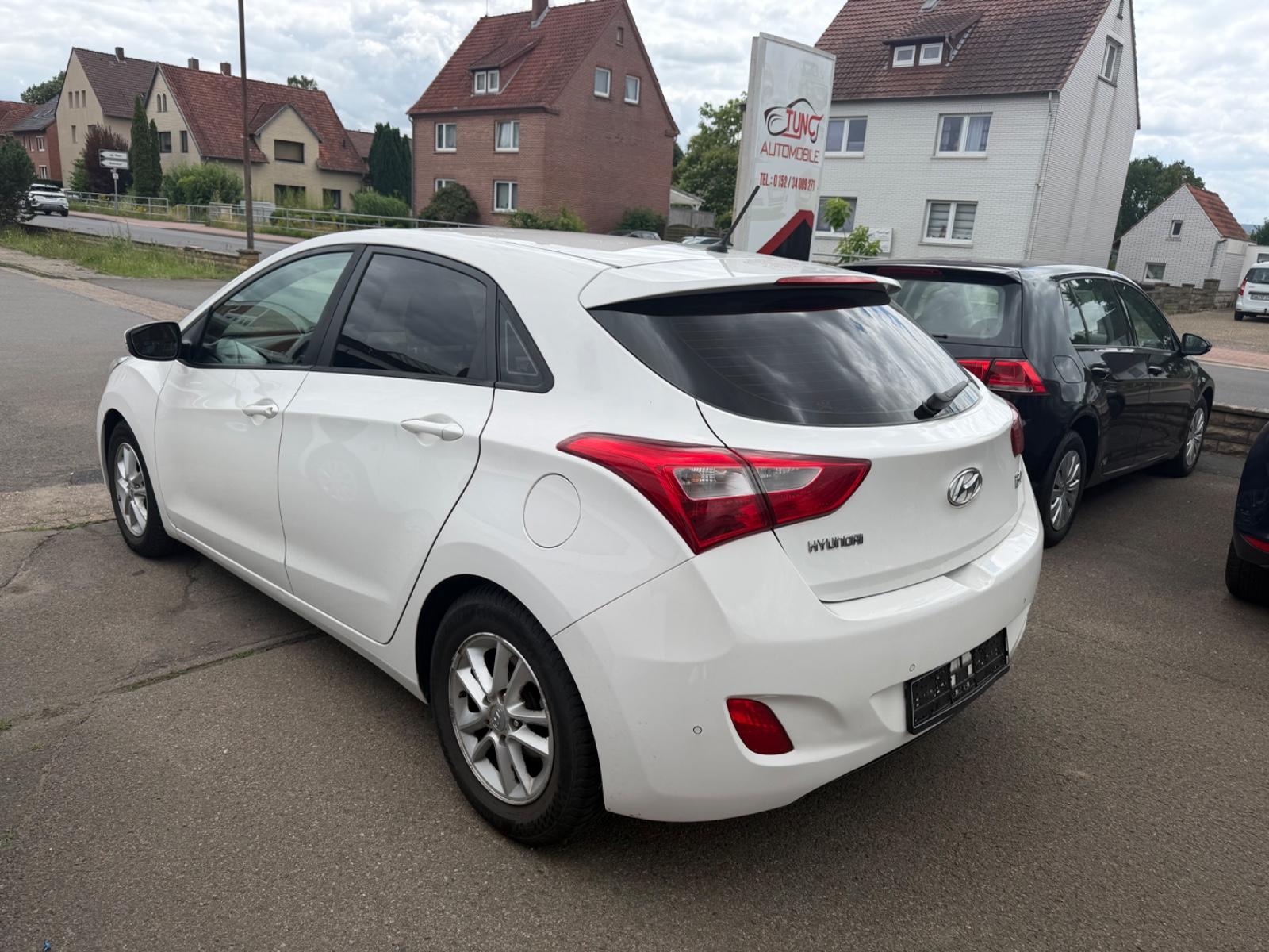 Hyundai i30/TÜV NEU/ nur. 91000Tkm