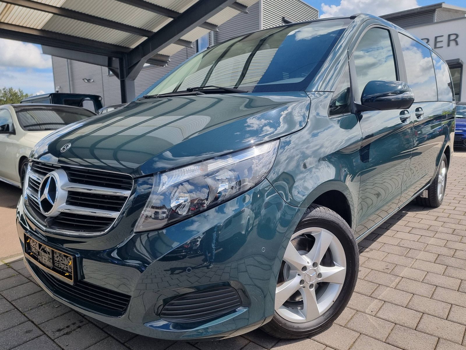 MERCEDES-BENZ V 250d lang Aut. Navi 360° 3xKlima 8-Sitze TOP