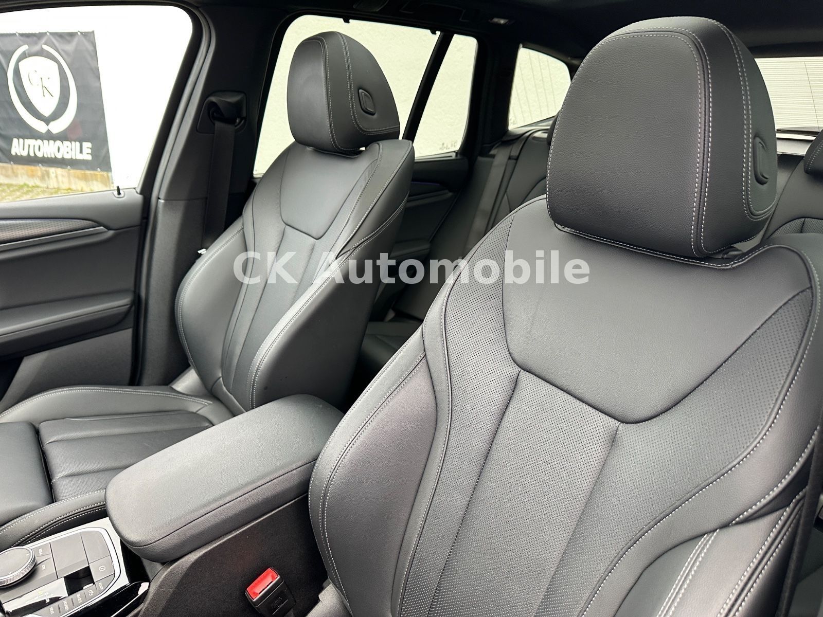 Fahrzeugabbildung BMW X3 xDrive30d M-Sport/Navi/Pano/LED/Kam/AHK