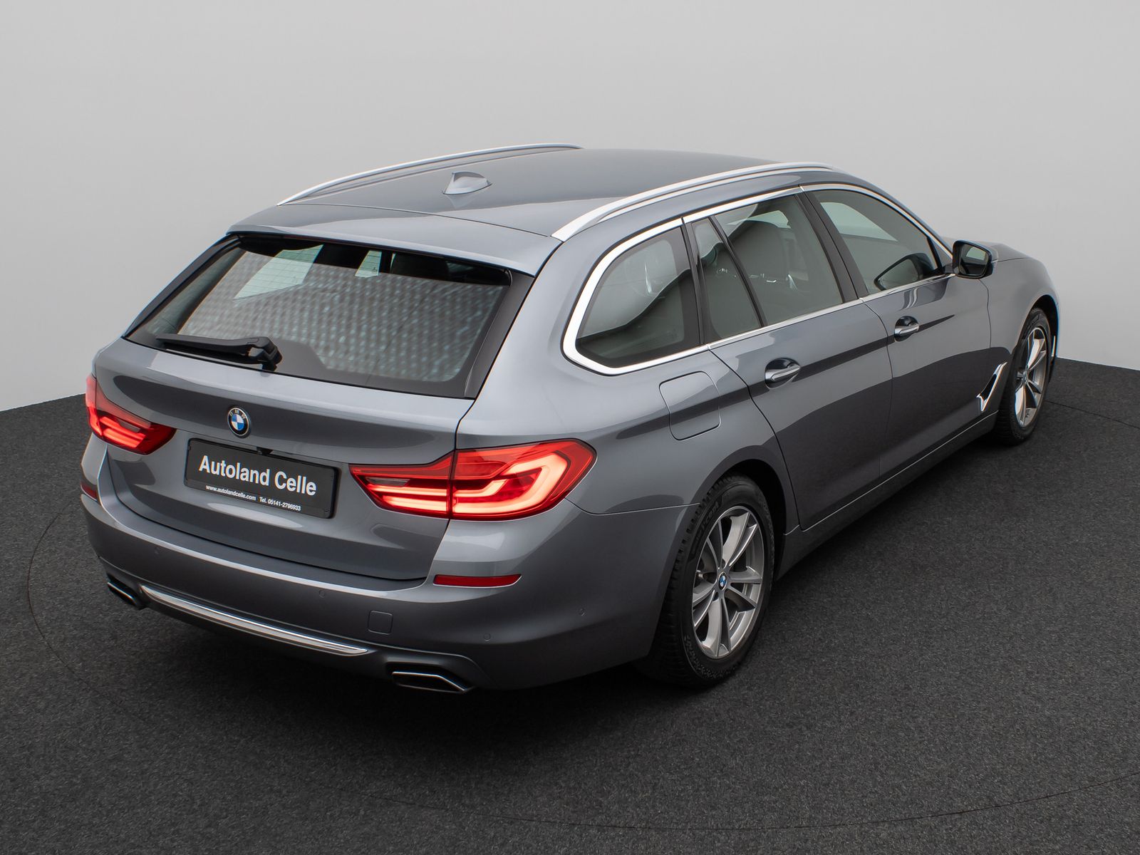 Fahrzeugabbildung BMW 540i xD Luxury Line Kamera HUD HiFi Komfort AHK