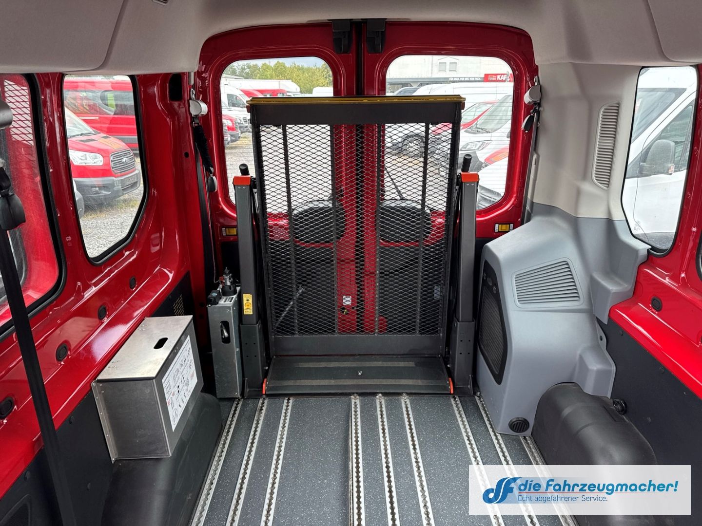 Fahrzeugabbildung Ford Transit Kombi 350 L3 Trend *KLIMA *6056 *EXPORT